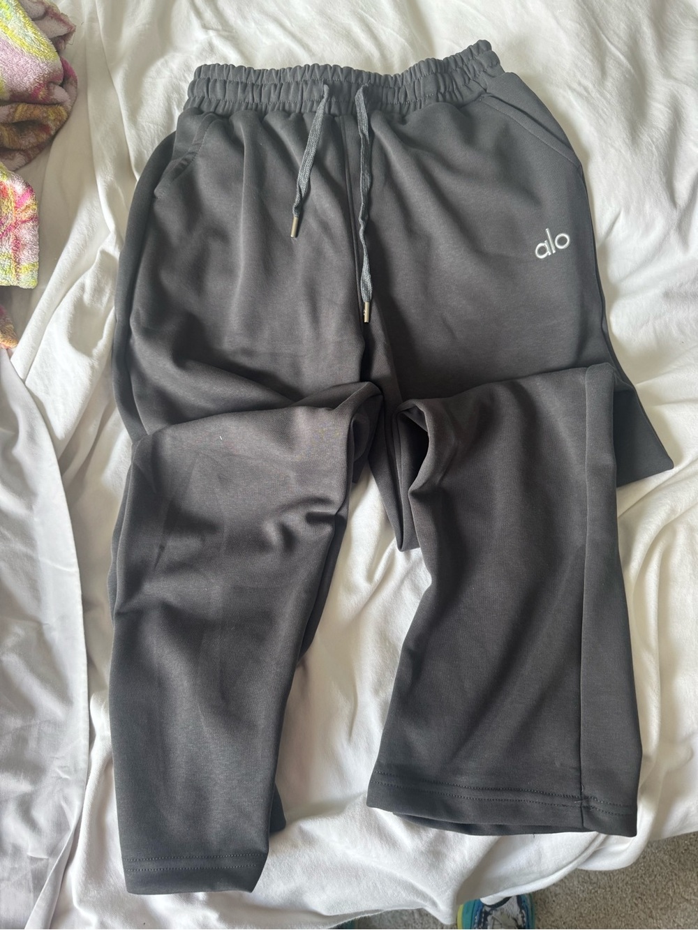 ALO Yoga woman’s Dark Gray Athletic Drawstring Pants - straight Leg